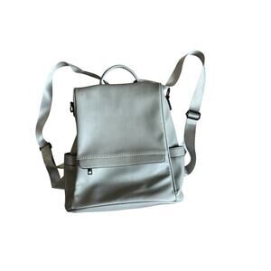 Cheruty Vegan Gray Leather Backpack/Purse Adjustable Straps 2 Zipper Pockets